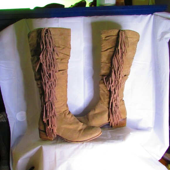 Brown Knee-High Unique Fringe Boots - Picture 3 of 6